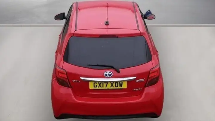 Toyota Yaris 2017 photo 5