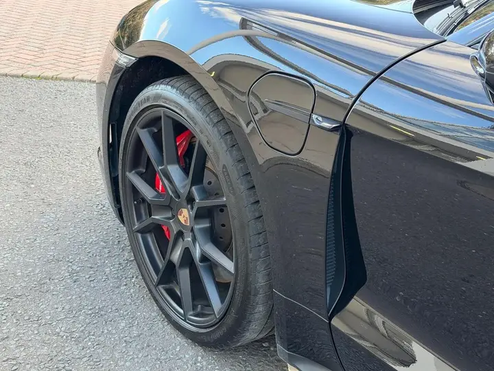 Porsche Taycan 2025 photo 4