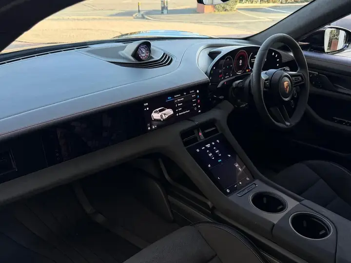 Porsche Taycan 2025 photo 3