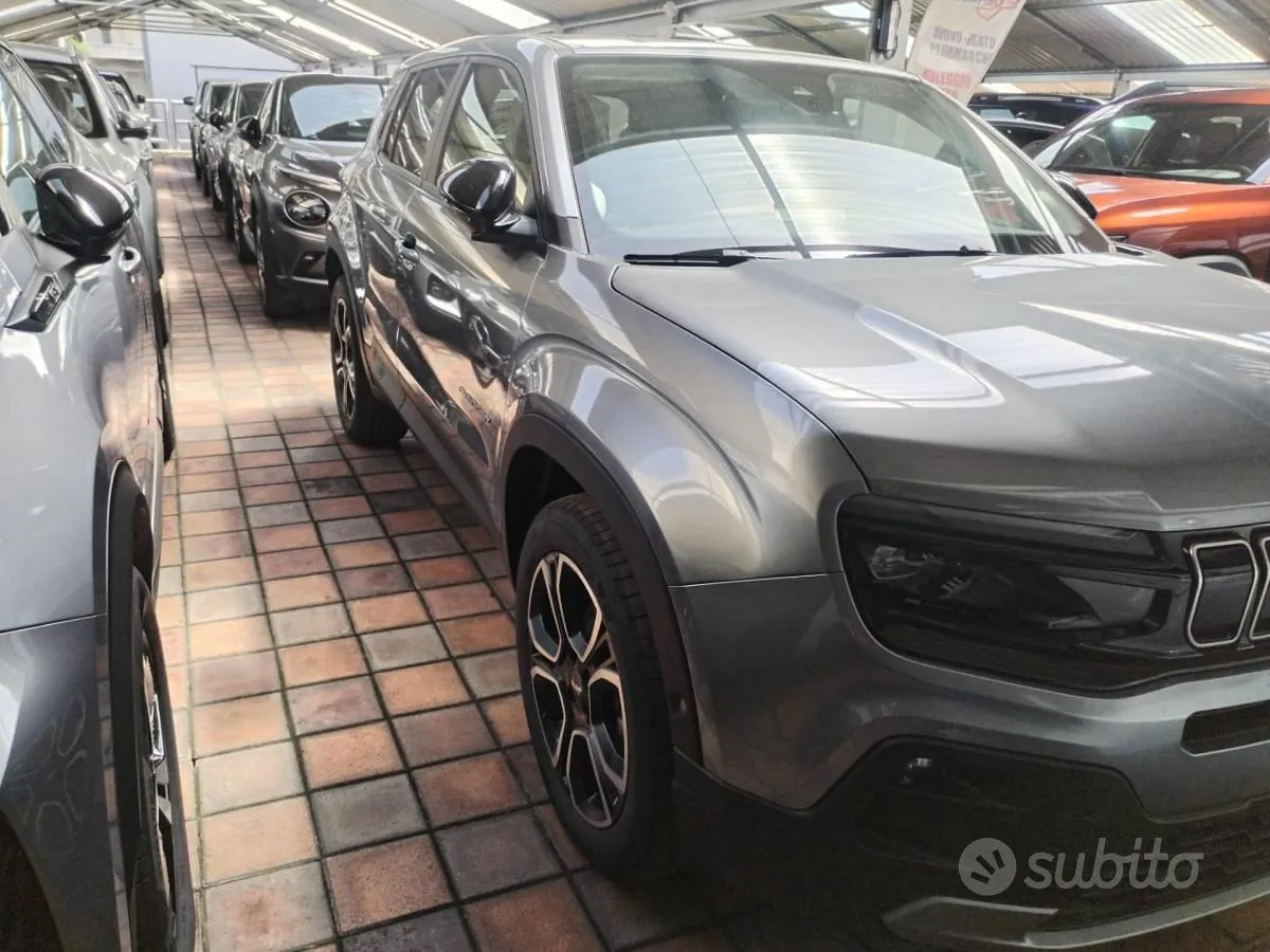 Jeep Avenger 2026 photo 2