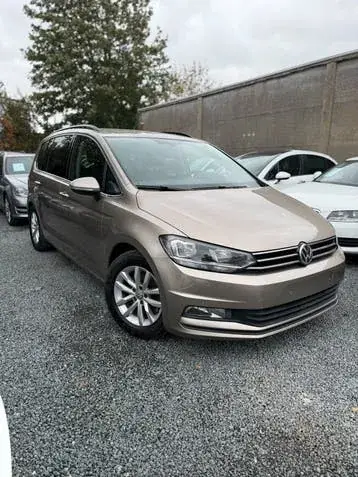 Volkswagen Touran 2016 photo 2
