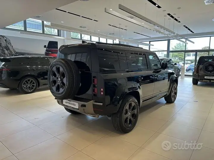 Land Rover Defender 2025 photo 2