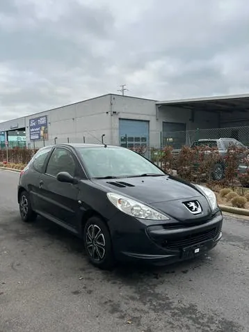 Peugeot 206 2011 photo 2