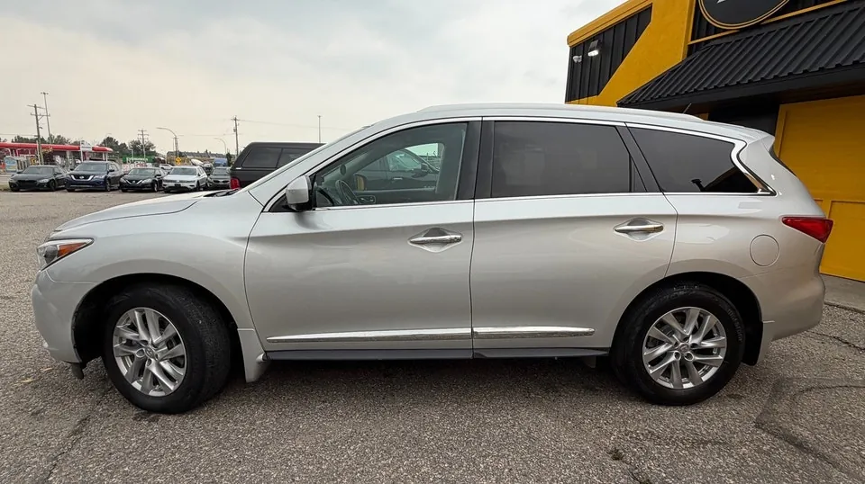 Infiniti Jx35 2013 photo 2