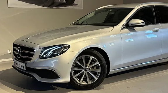 Mercedes-Benz E220 2019 photo 2