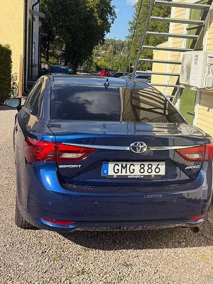Toyota Avensis 2016 photo 2