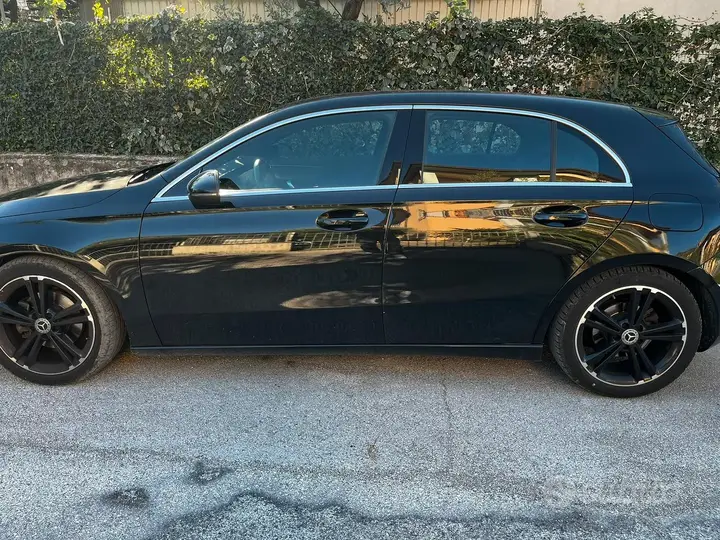 Mercedes-Benz A-Class 2018 photo 4