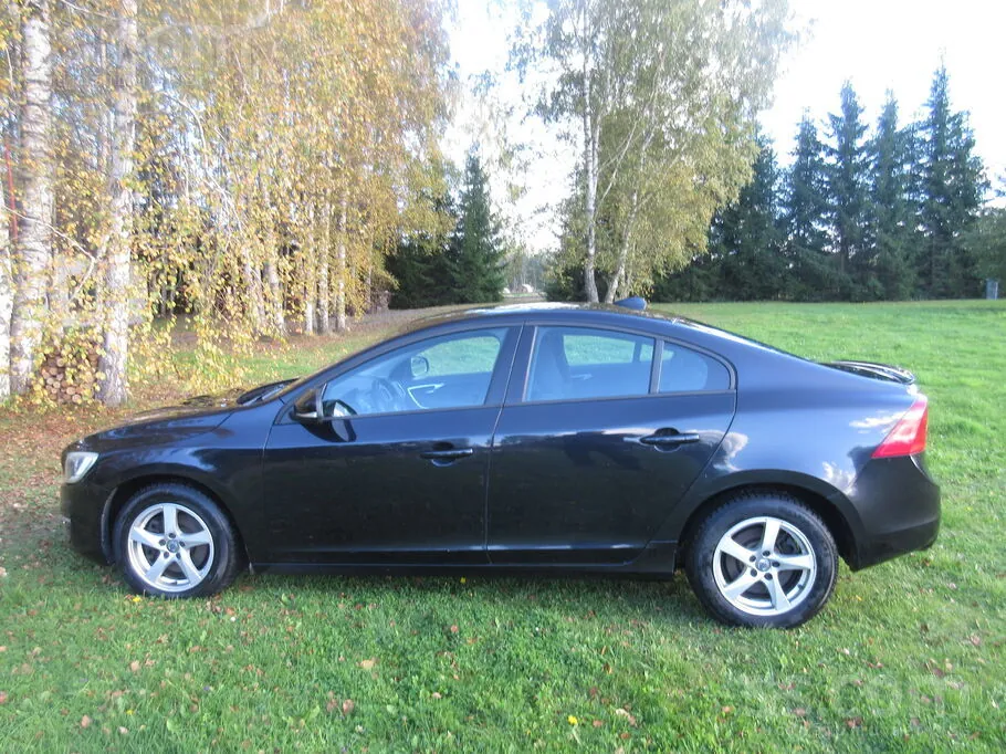 Volvo S60 2015 photo 4