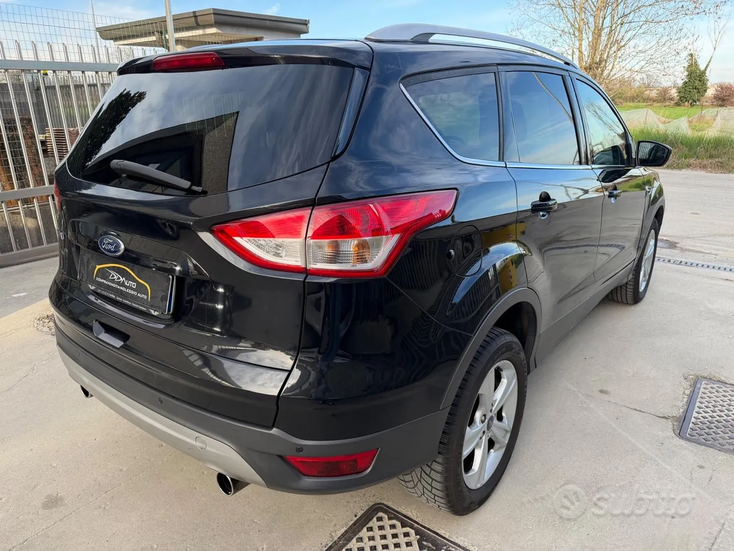 Ford Kuga 2013 photo 3