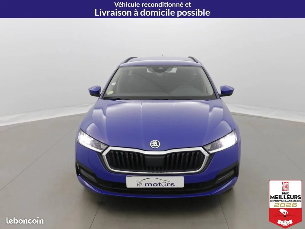 Skoda Octavia 2021 photo 2