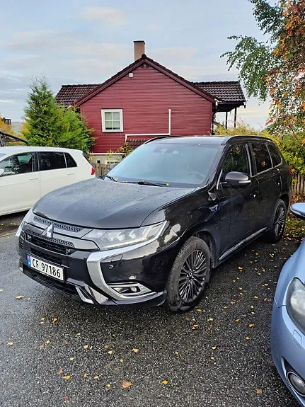 Mitsubishi Outlander 2019 photo 2