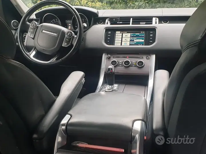 Land Rover Range Rover Sport 2018 photo 4