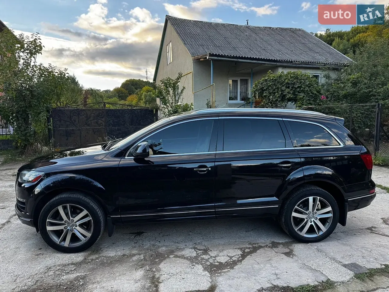 Audi Q7 2015 photo 2