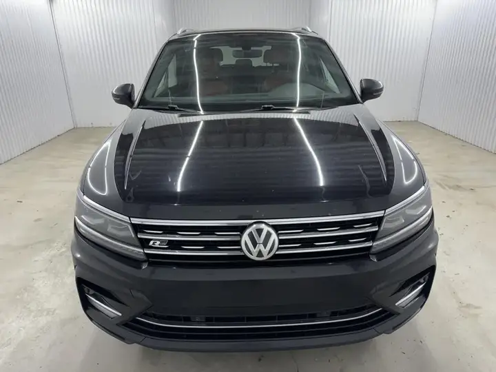 Volkswagen Tiguan 2018 photo 2