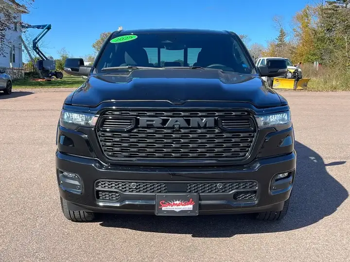 Ram 1500 2025 photo 2