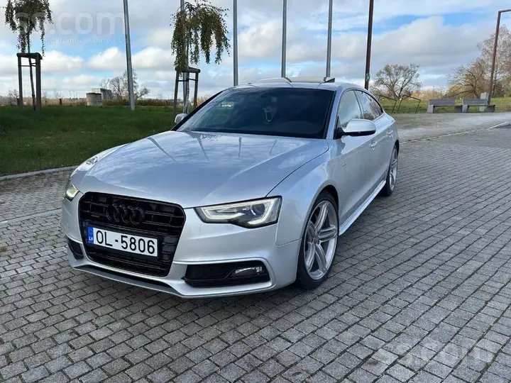Audi A5 2013 photo 2