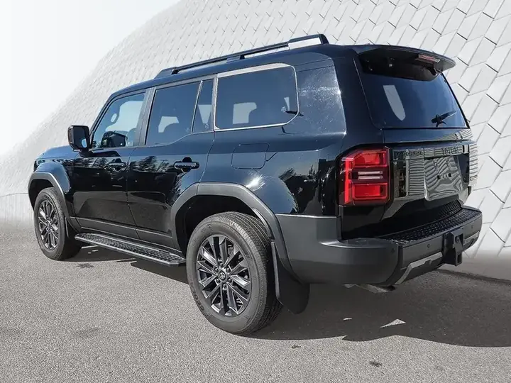 Toyota Land Cruiser 2024 photo 4