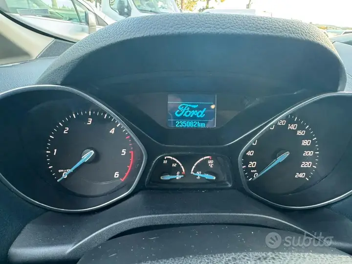 Ford C-Max 2011 photo 4