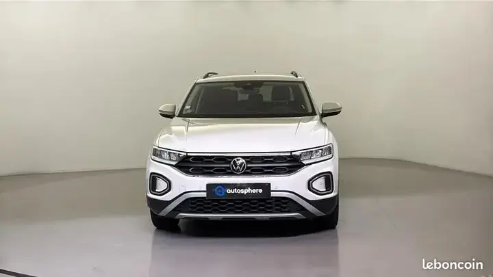 Volkswagen T-Roc 2022 photo 2