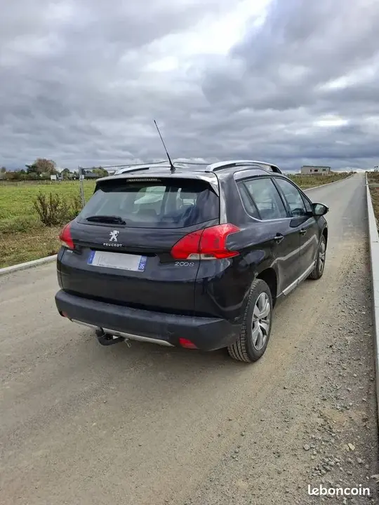 Peugeot 2008 2015 photo 2