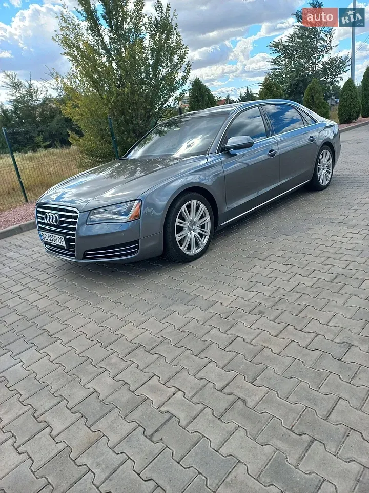 Audi A8 2014 photo 3