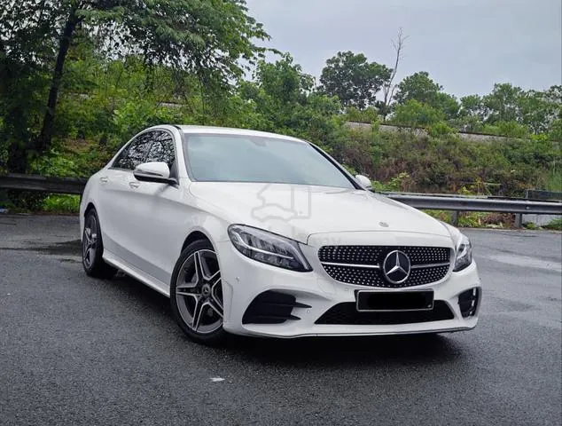 Mercedes-Benz C200