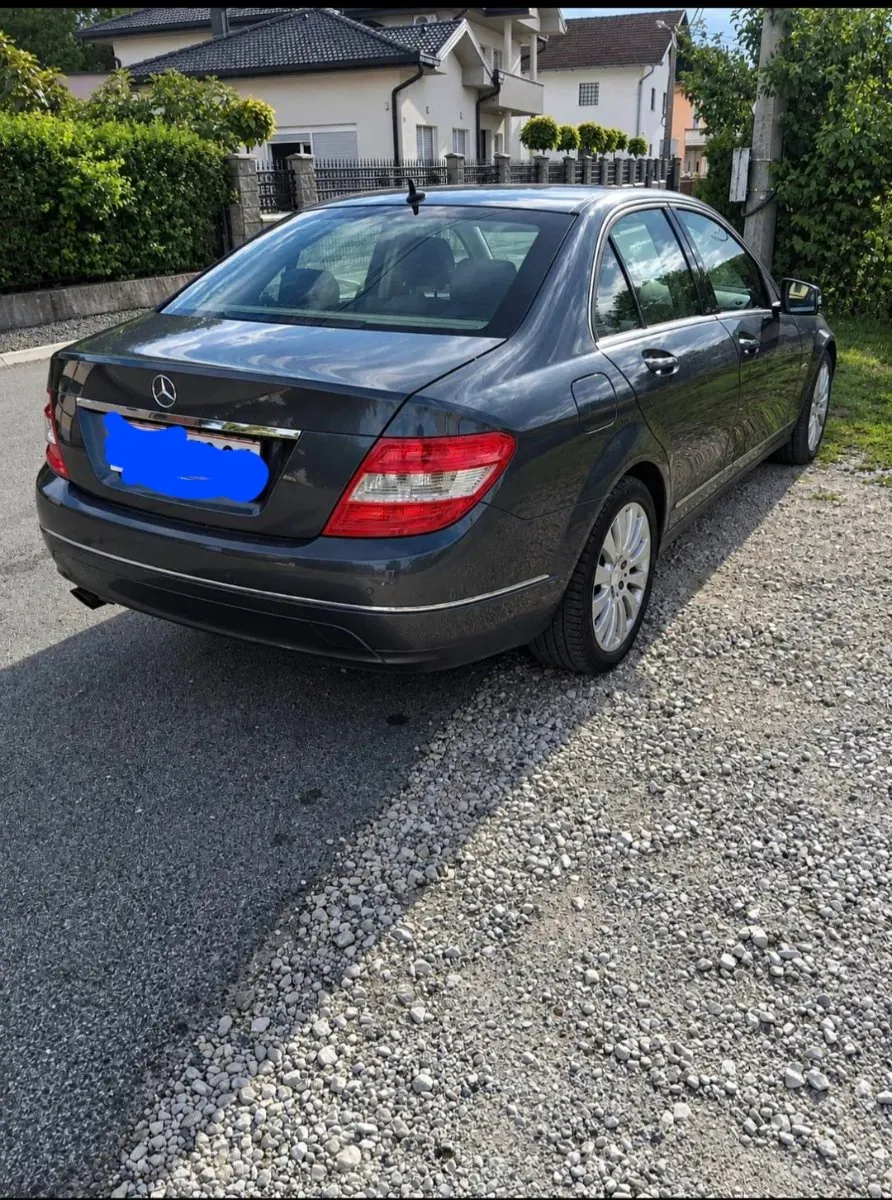 Mercedes-Benz C-Class 2009 photo 3