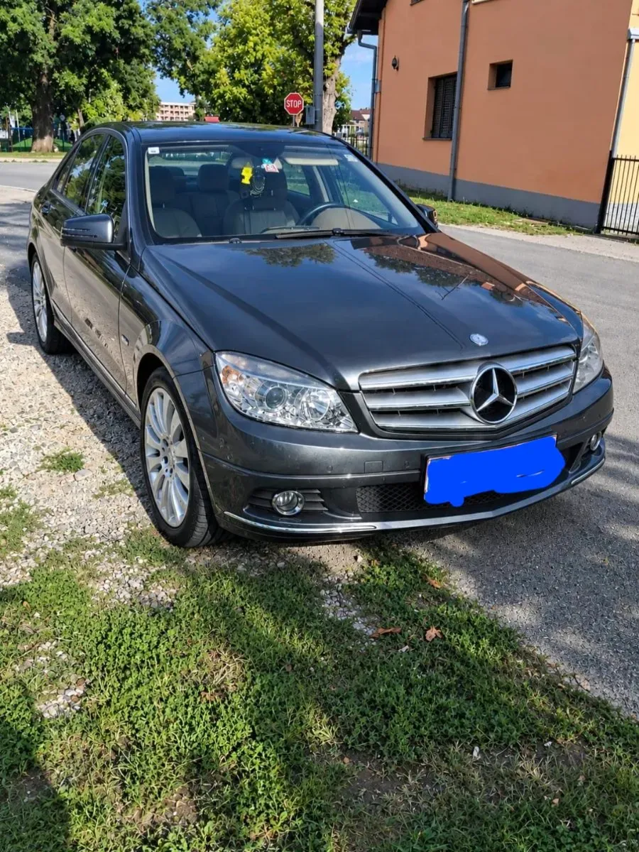 Mercedes-Benz C-Class 2009 photo 2