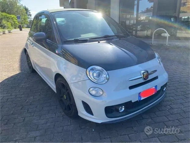 Abarth 500 2012 photo 3