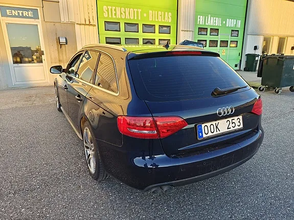 Audi A4 2011 photo 3