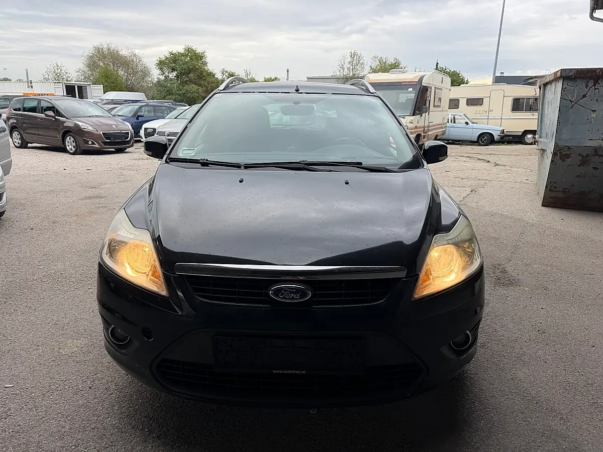 Ford Focus 2009 photo 2