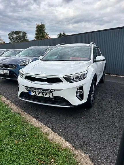 Kia Stonic 2023 photo 2