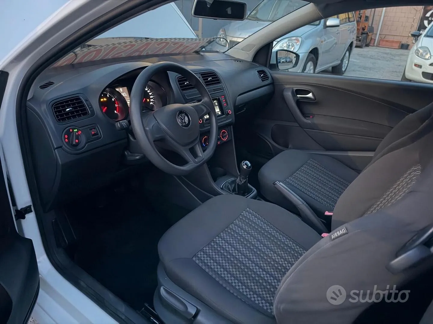Volkswagen Polo 2014 photo 5