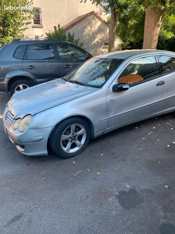 Mercedes-Benz Cl 2004 photo 2