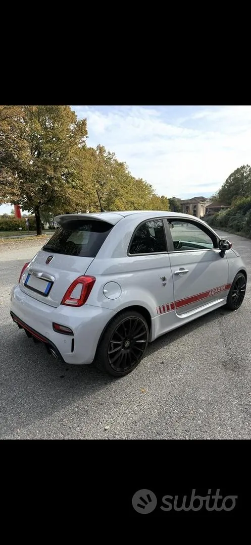 Abarth 595 2018 photo 2