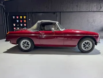 MG B