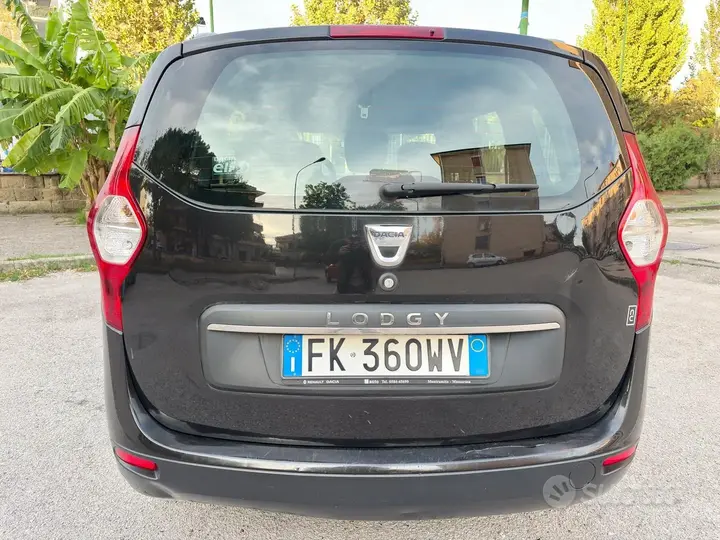 Dacia Lodgy 2017 photo 2