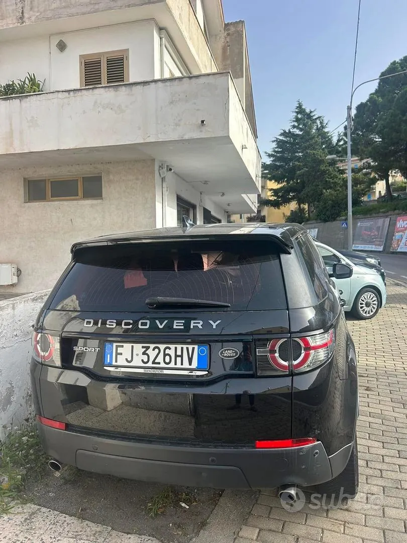 Land Rover Discovery Sport 2017 photo 4