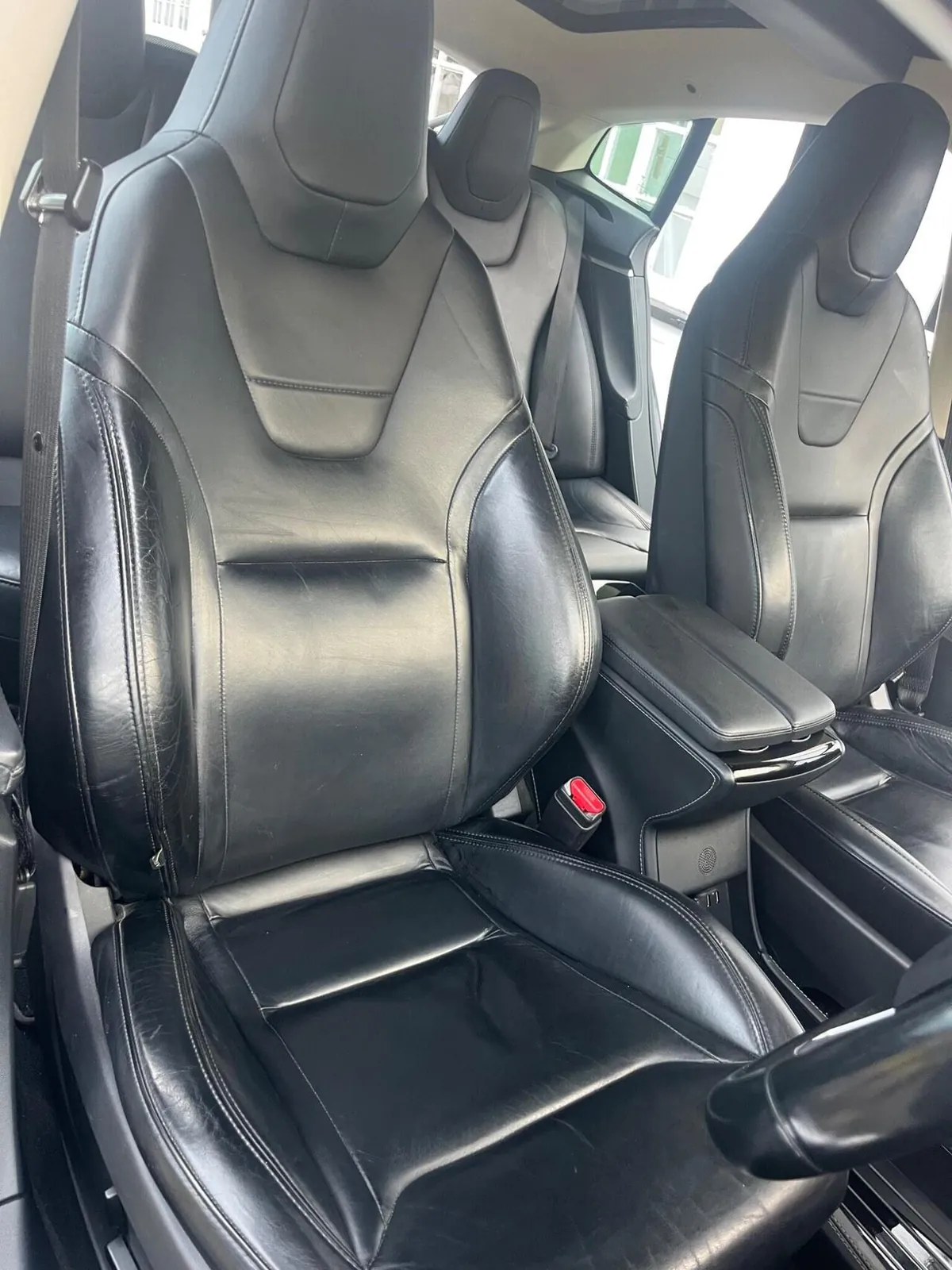 Tesla Model S 2015 photo 5