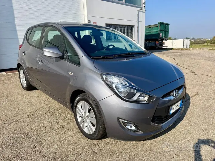 Hyundai Ix20 2013 photo 3