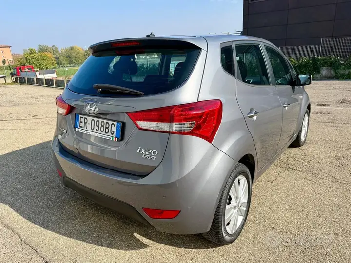 Hyundai Ix20 2013 photo 5