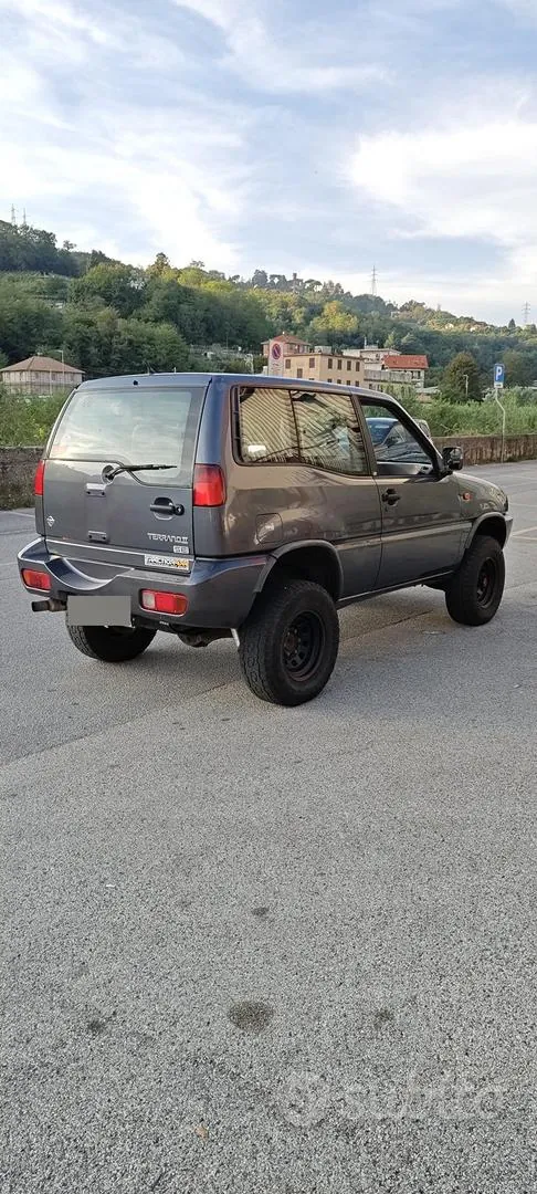 Nissan Terrano Ii 1996 photo 2
