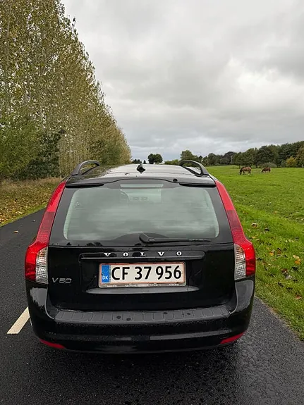 Volvo V50 2011 photo 3
