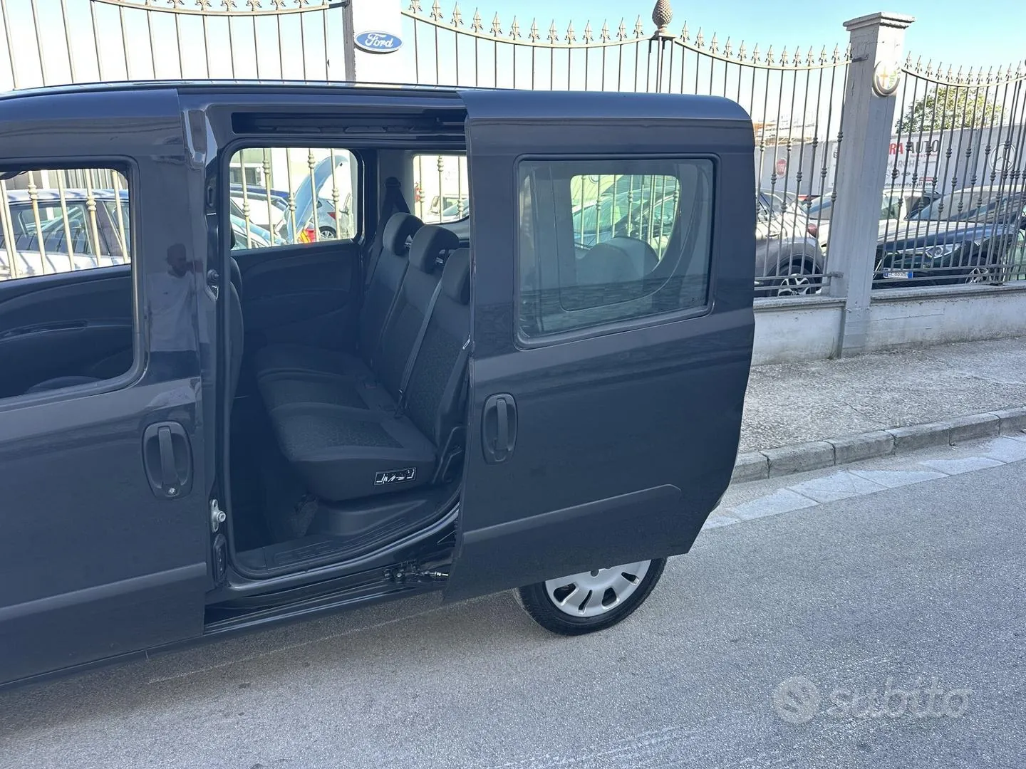 Fiat Doblo 2010 photo 5