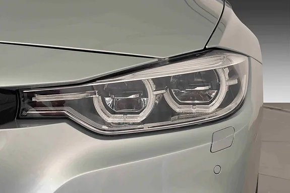 BMW 330E 2018 photo 4