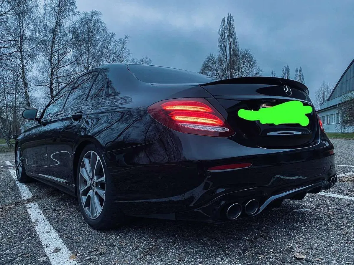 Mercedes-Benz E-Class 2017 photo 2