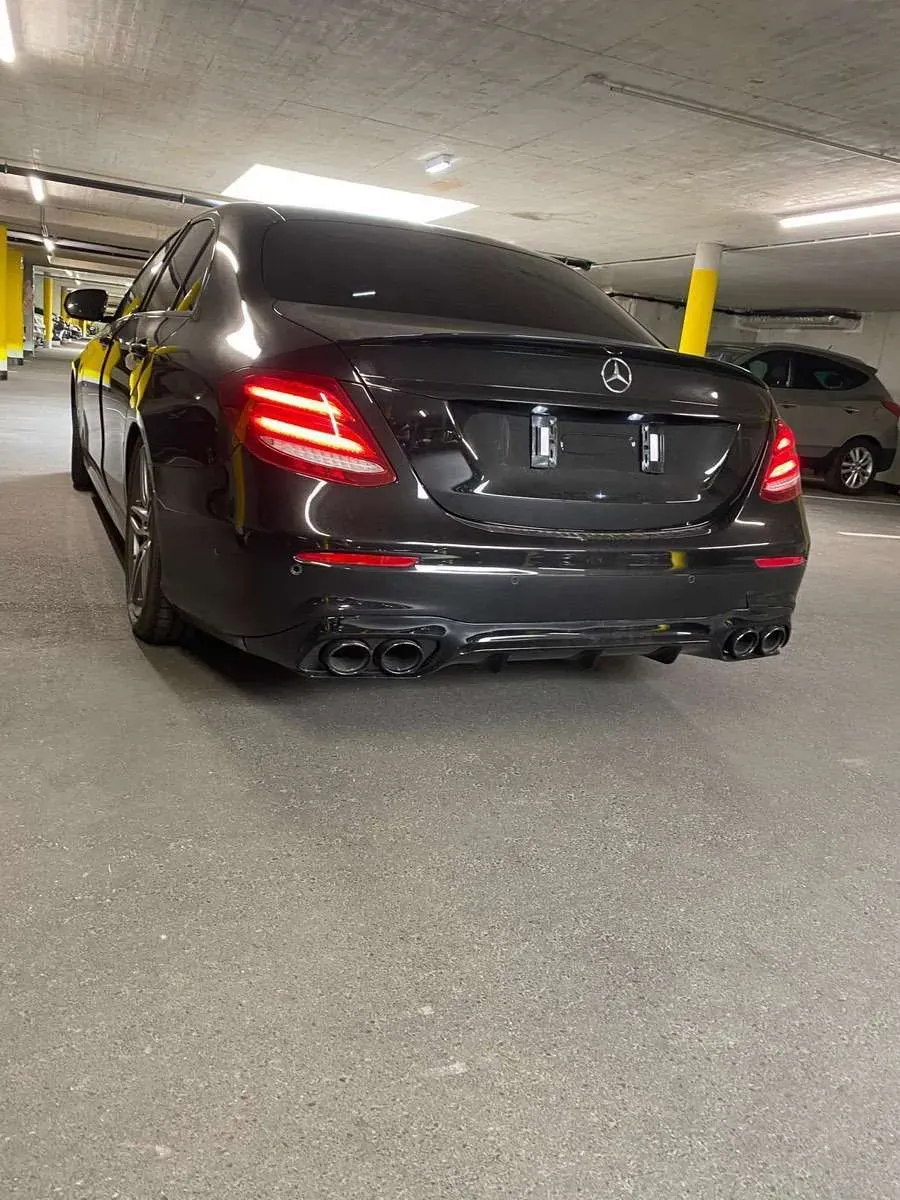 Mercedes-Benz E-Class 2017 photo 3