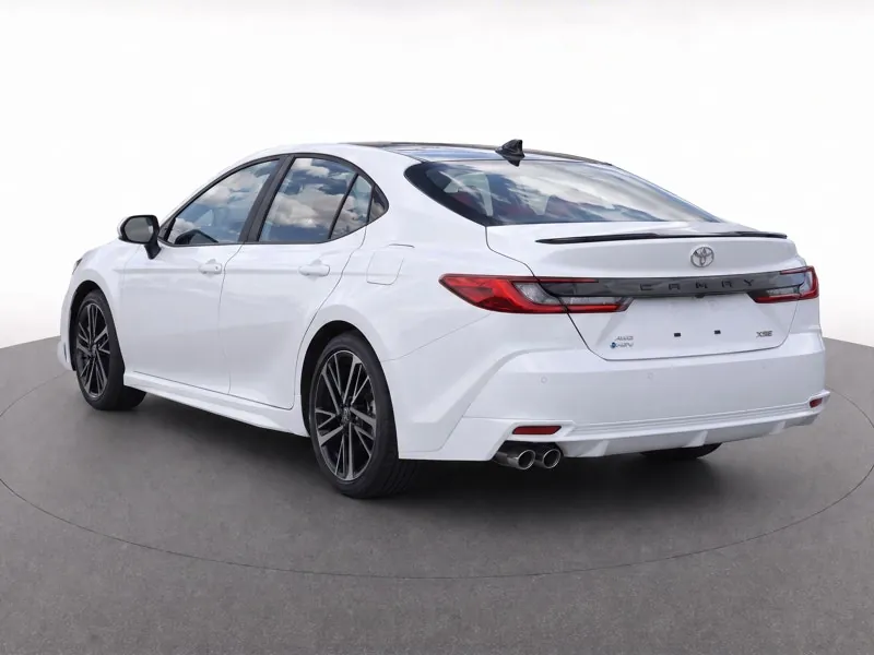Toyota Camry 2026 photo 3