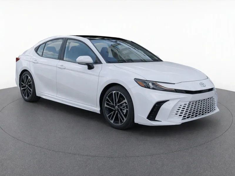 Toyota Camry 2026 photo 2