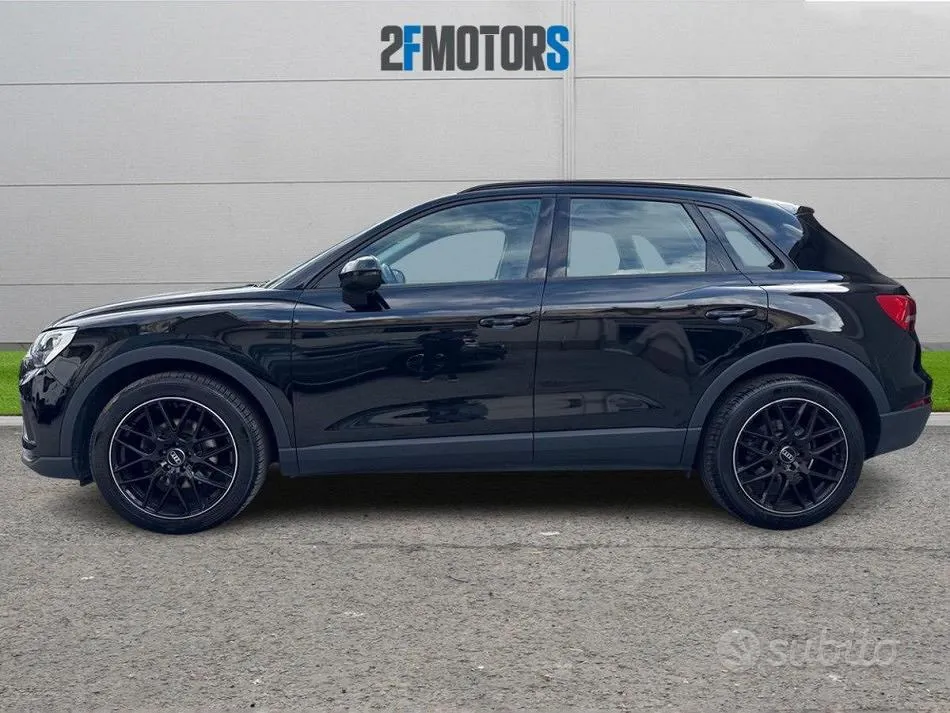 Audi Q3 2019 photo 4